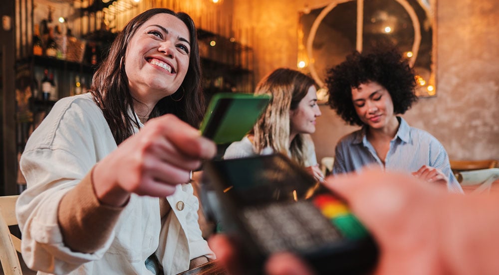 Cartão multibenefícios: o que é e quais as vantagens de oferecê-lo?