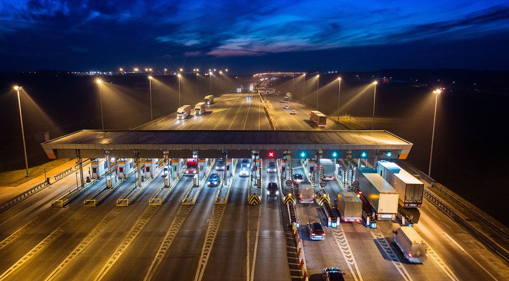 Tudo sobre o vale-pedágio Sem Parar para embarcadoras