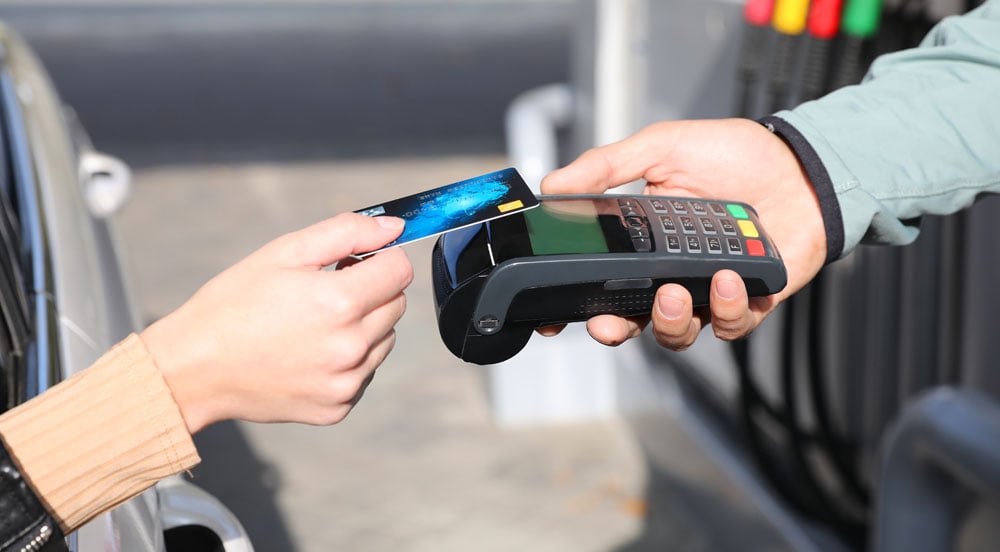 5 motivos para aderir ao cartão combustível para frota de carros
