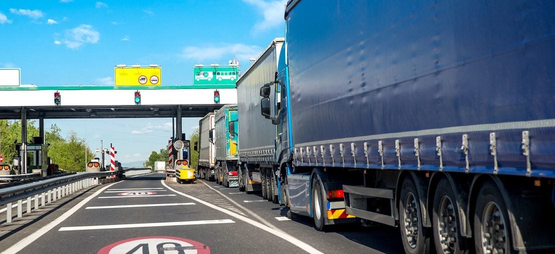 Entenda como as paradas no pedágio aumentam o consumo de combustível